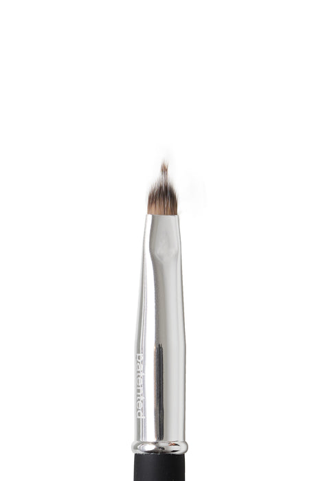 TIP & BLEND PERFECT LIPS BRUSH - Face Of Dee